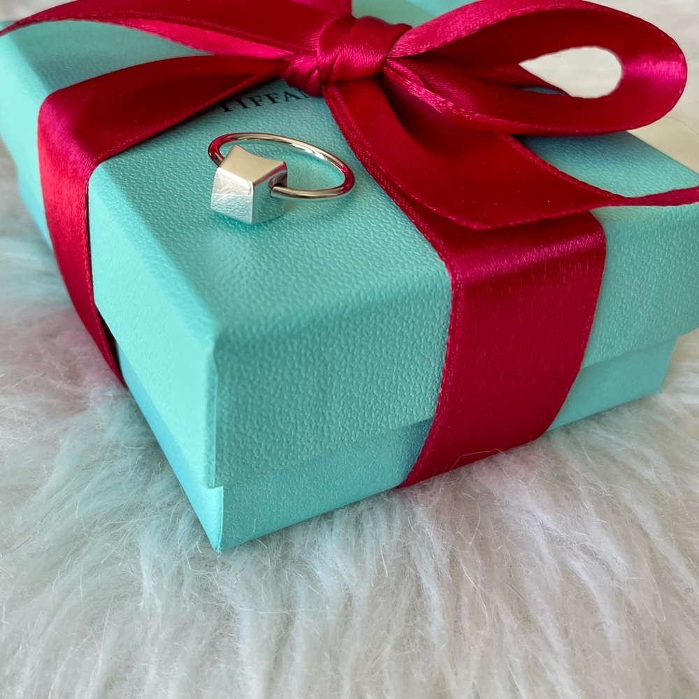 Tiffany and Co. Gehry Torque Ring Size 5